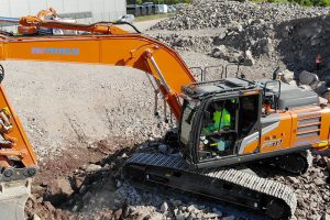 Hitachi ZX250LC-7 - Bjørn & Øyvind Tveter AS