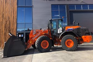 Avfallshåndteringslaster Hitachi ZW220-6