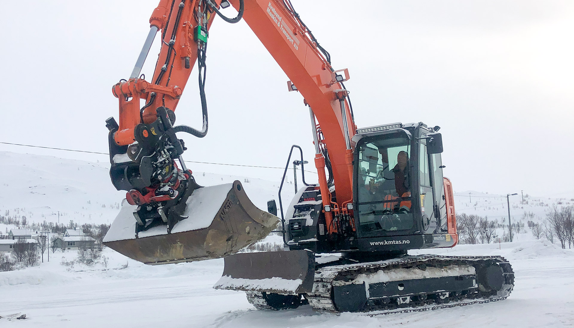 Hitachi beltegravere hos Kvalsund Maskin og Transport AS