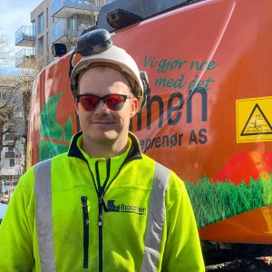 Braathen Lanskapsentreprenør - ZERON ZE160