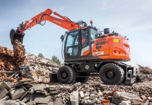 Hitachi Serie 7 korthekk Hjulgraver i aksjon