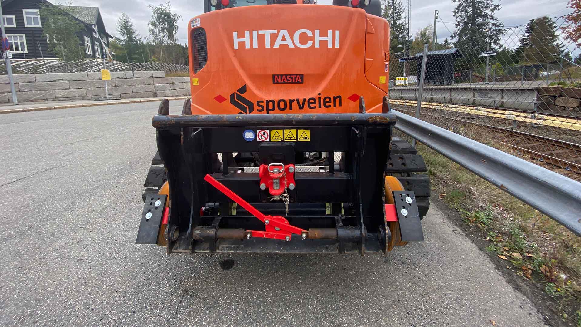Hitachi ZX135US-5 jernbanemaskin fra Nasta spesialproduksjon på Lillevann