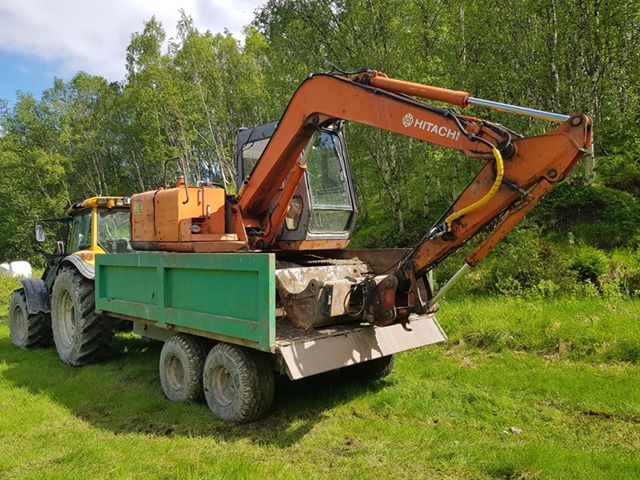 40-ar-med-hitachi-gamle-maskiner-12