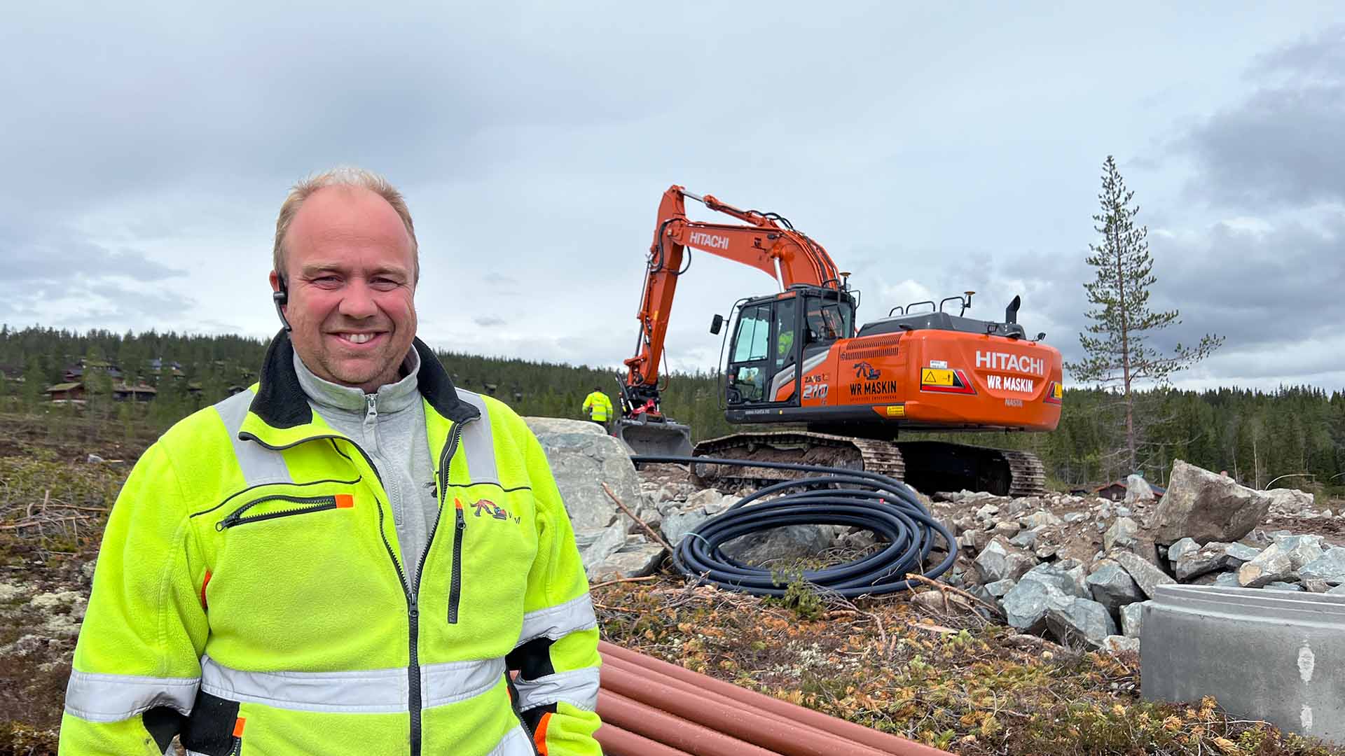 Hitachi 210LC-7 og Pål Stormoen hos WR Maskin AS