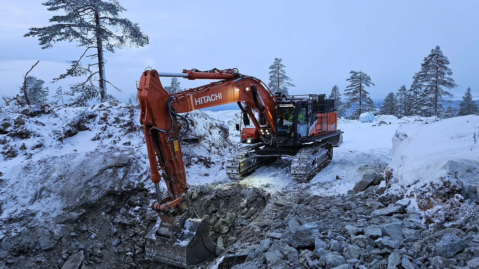 Hitachi ZX490LCH-7 maskin